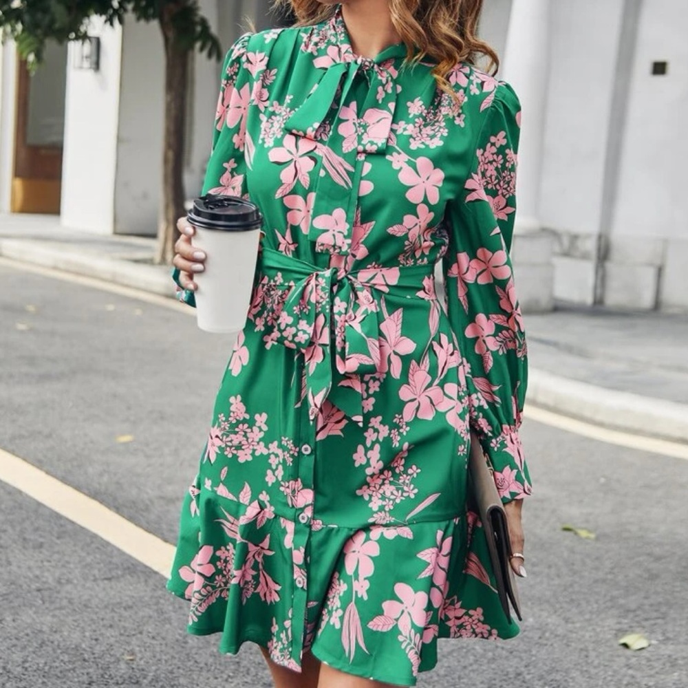 Boho green floral print puff sleeve belted tie neck dress - Picture 5 of 6